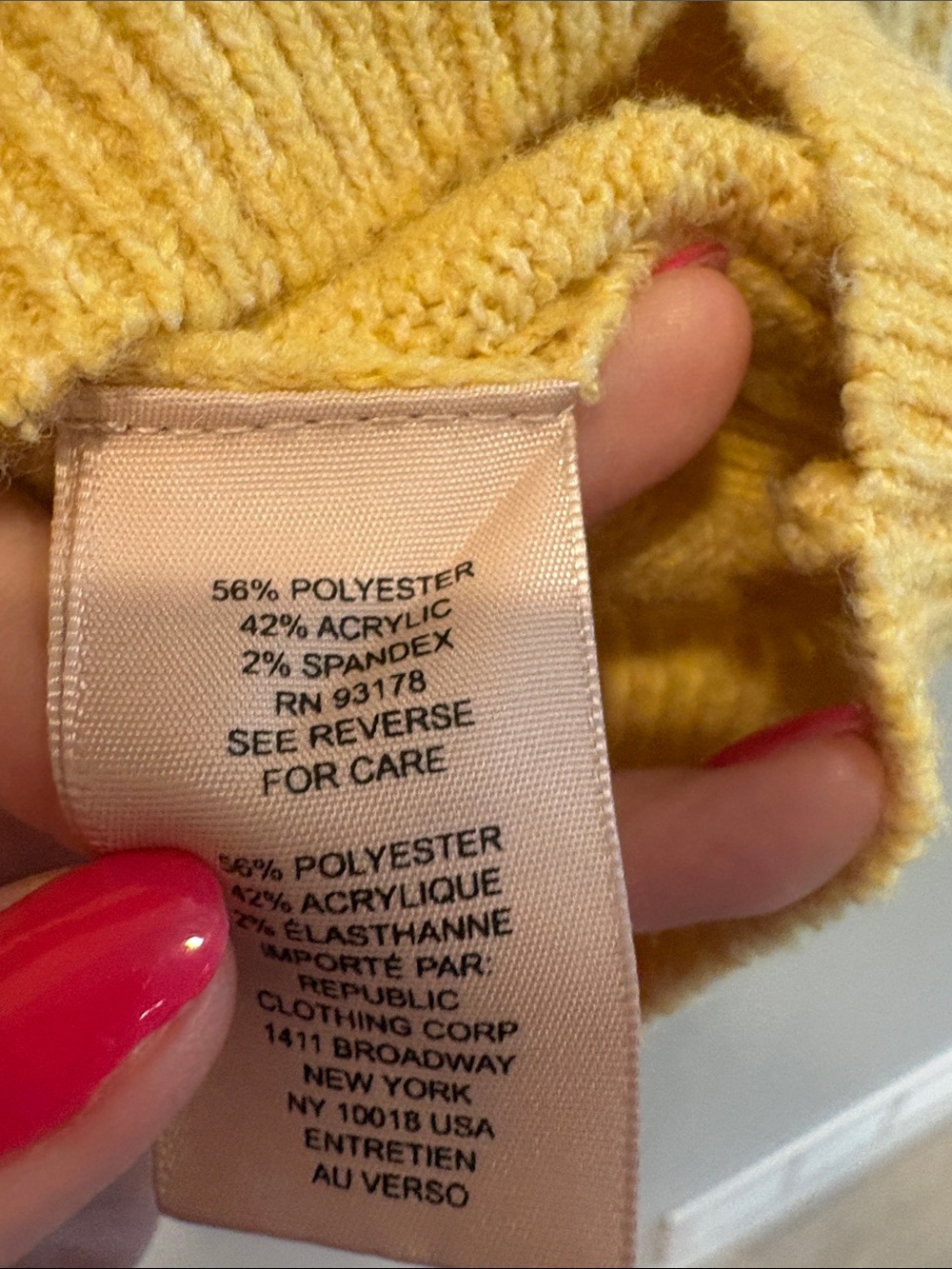 Philosophy Relaxed Crewneck Sweater in Mustard Yellow ptp 22 length 25 - Picture 3 of 5